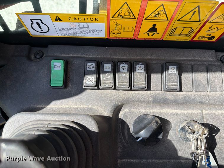 image for item DV7366 2024 Takeuchi TL10V2 tracked skid steer loader