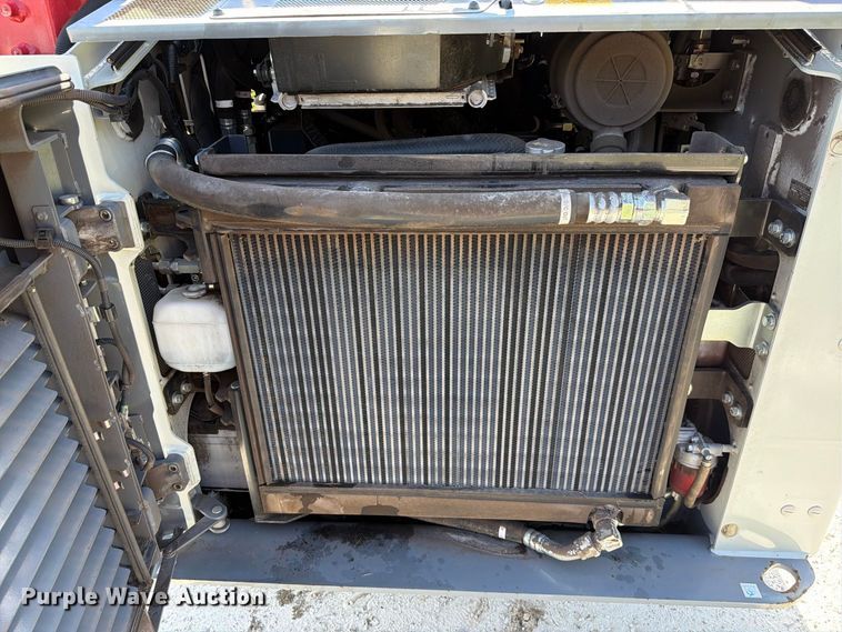 image for item DV7366 2024 Takeuchi TL10V2 tracked skid steer loader