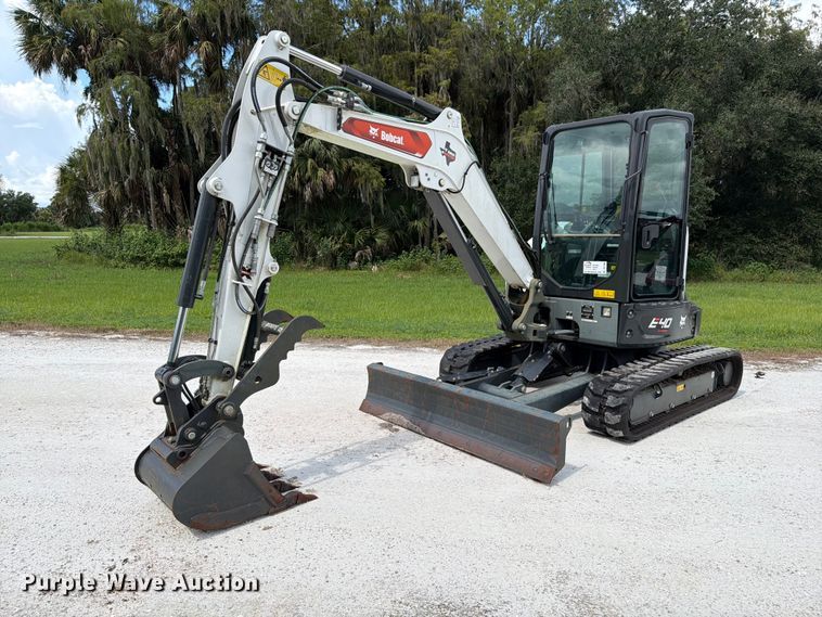 image for item DV7368 2024 Bobcat E40 mini excavator