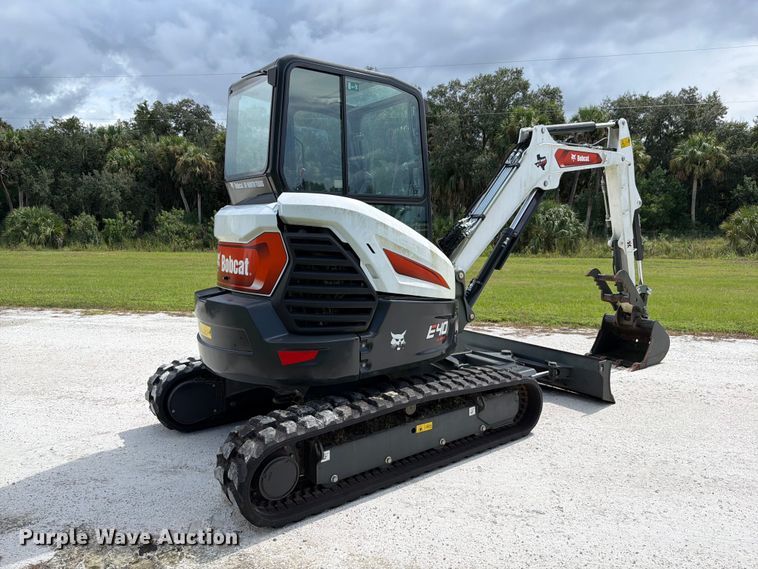 image for item DV7368 2024 Bobcat E40 mini excavator