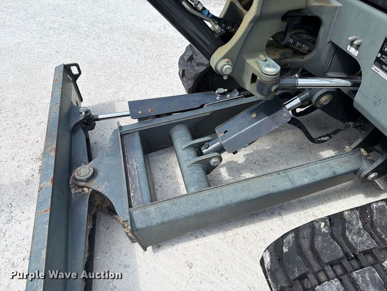 image for item DV7368 2024 Bobcat E40 mini excavator