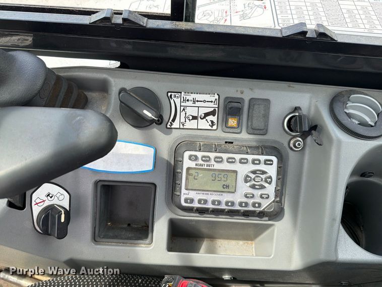 image for item DV7368 2024 Bobcat E40 mini excavator