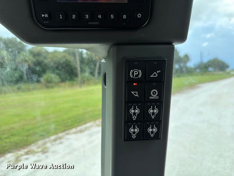 image for item DV7369 2025 Yanmar TL75VS tracked skid steer loader
