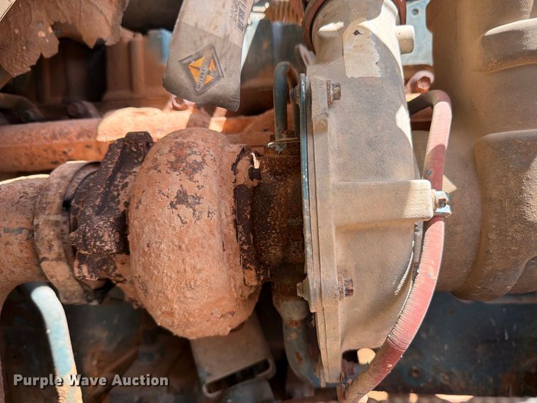 image for item DV8605 1995 International F4900 digger derrick truck