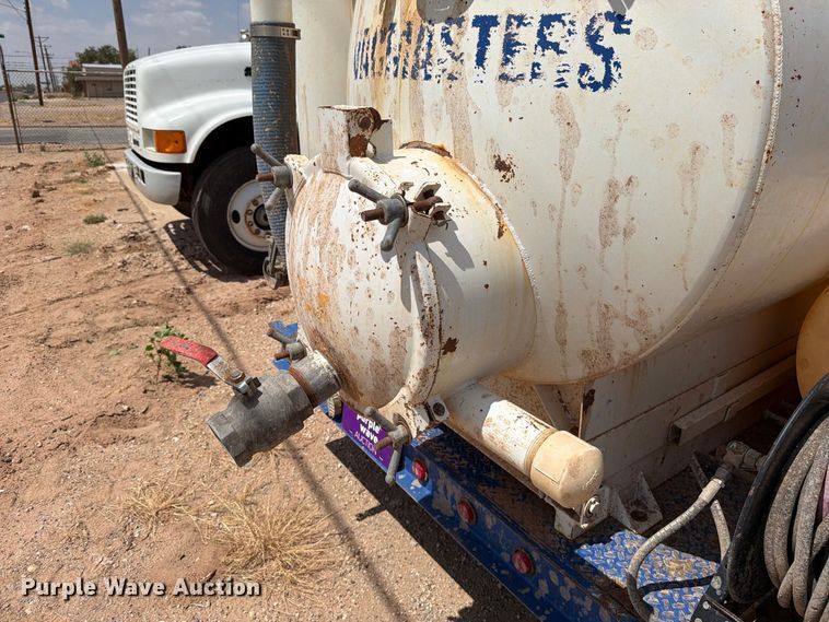 image for item DV8606 2011 Maxey Companies vacuum excavator