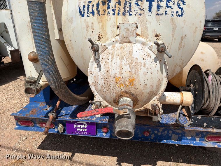 image for item DV8606 2011 Maxey Companies vacuum excavator