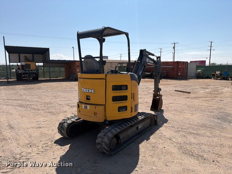 image for item DV8626 2020 John Deere 26G mini excavator