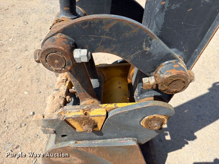 image for item DV8626 2020 John Deere 26G mini excavator