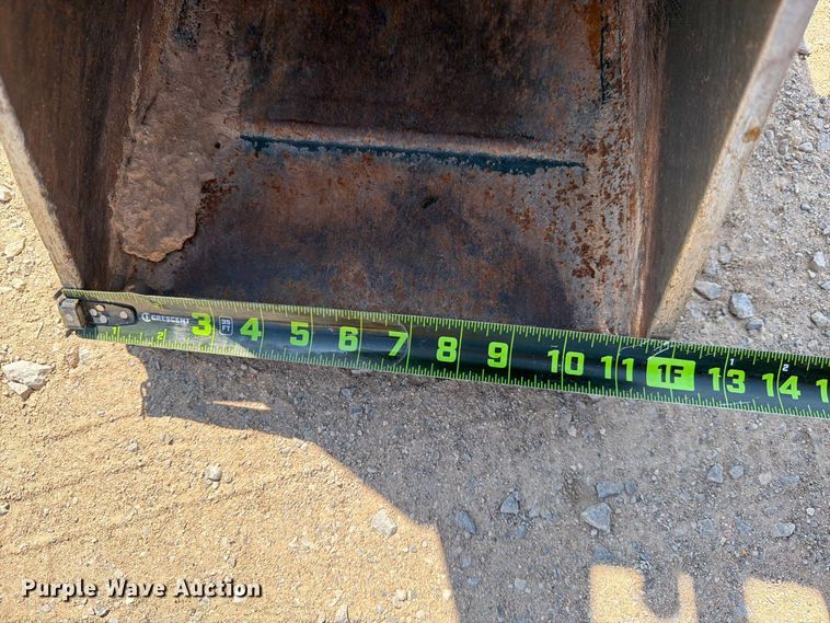 image for item DV8626 2020 John Deere 26G mini excavator