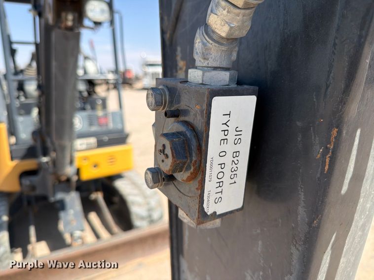 image for item DV8626 2020 John Deere 26G mini excavator