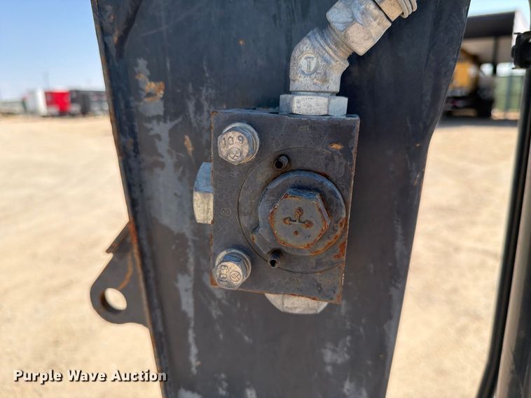 image for item DV8626 2020 John Deere 26G mini excavator