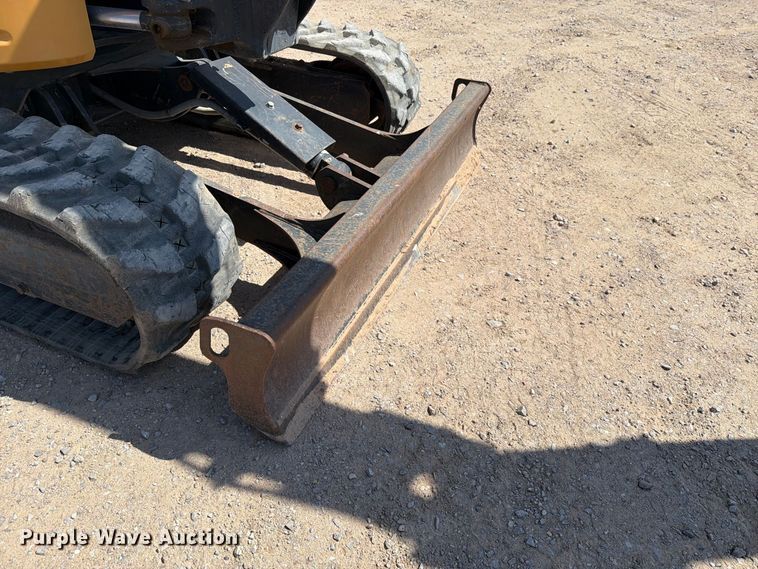 image for item DV8626 2020 John Deere 26G mini excavator