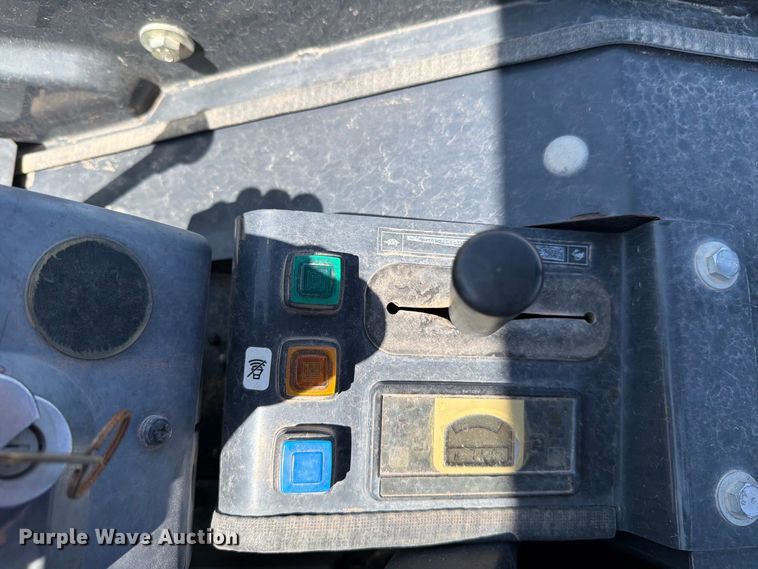 image for item DV8626 2020 John Deere 26G mini excavator