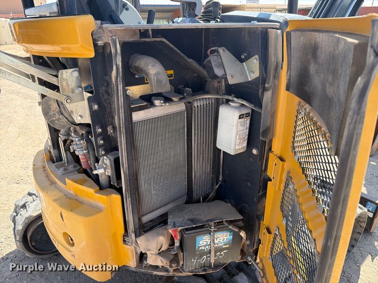image for item DV8626 2020 John Deere 26G mini excavator
