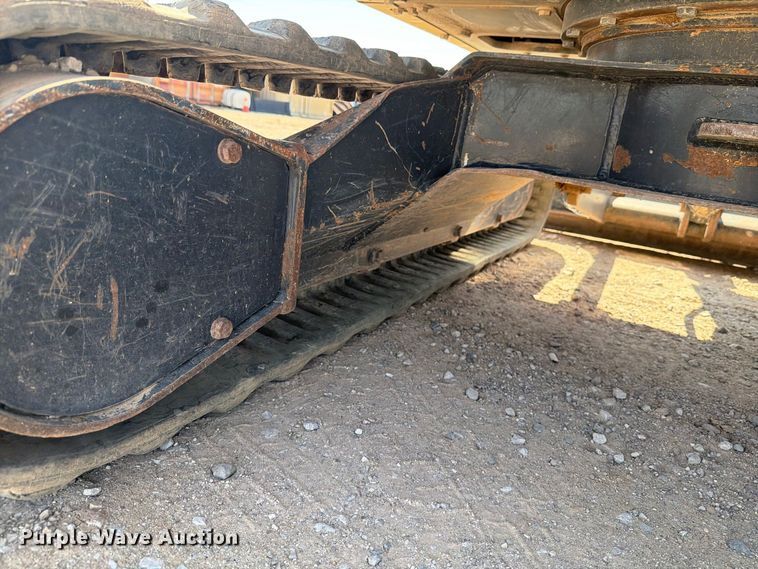 image for item DV8626 2020 John Deere 26G mini excavator