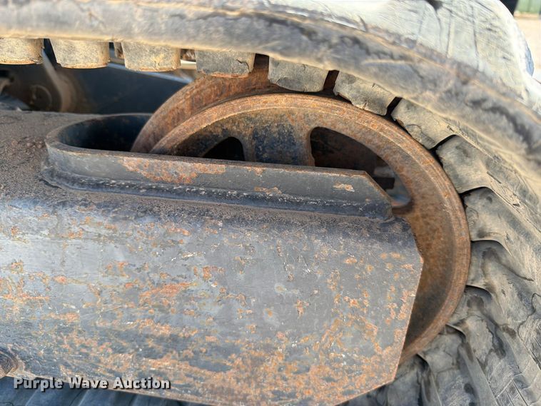 image for item DV8626 2020 John Deere 26G mini excavator
