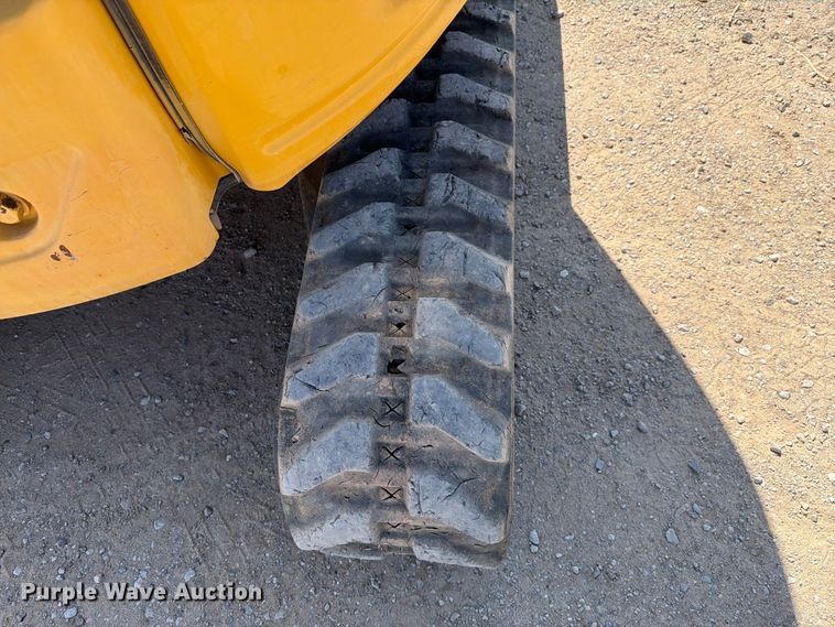 image for item DV8626 2020 John Deere 26G mini excavator