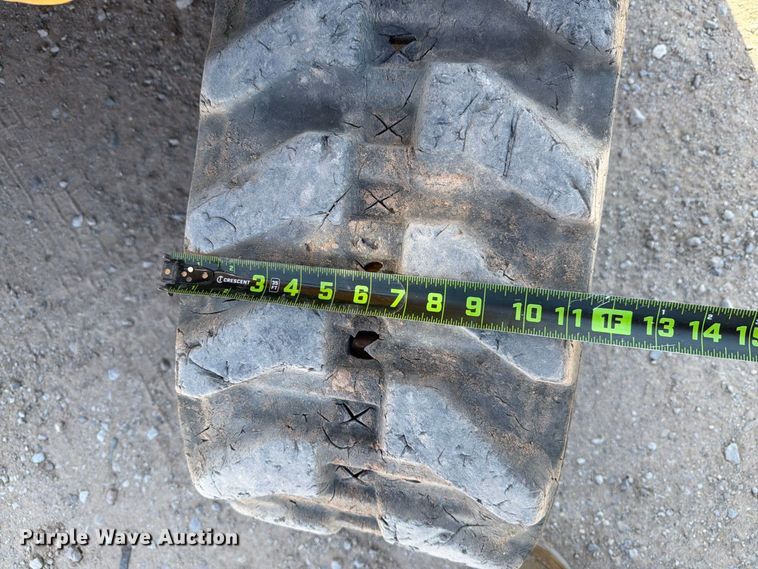 image for item DV8626 2020 John Deere 26G mini excavator