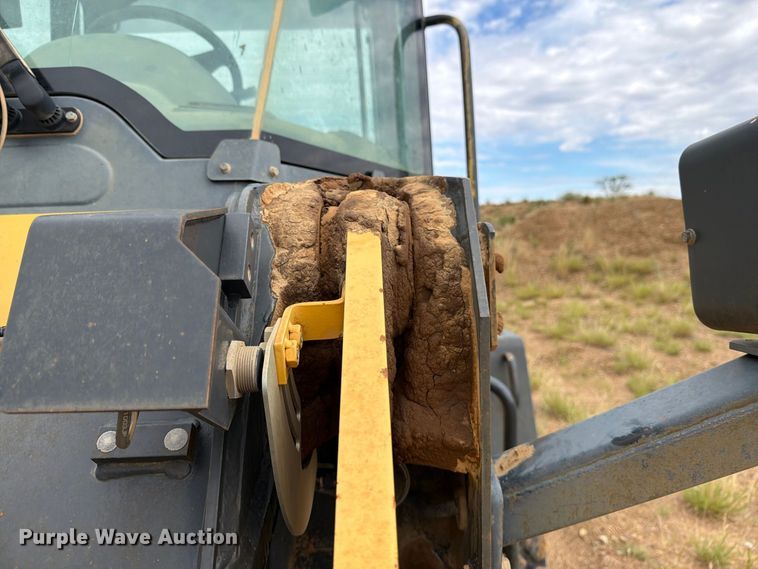 image for item DV8632 2010 Komatsu WA150-6 wheel loader
