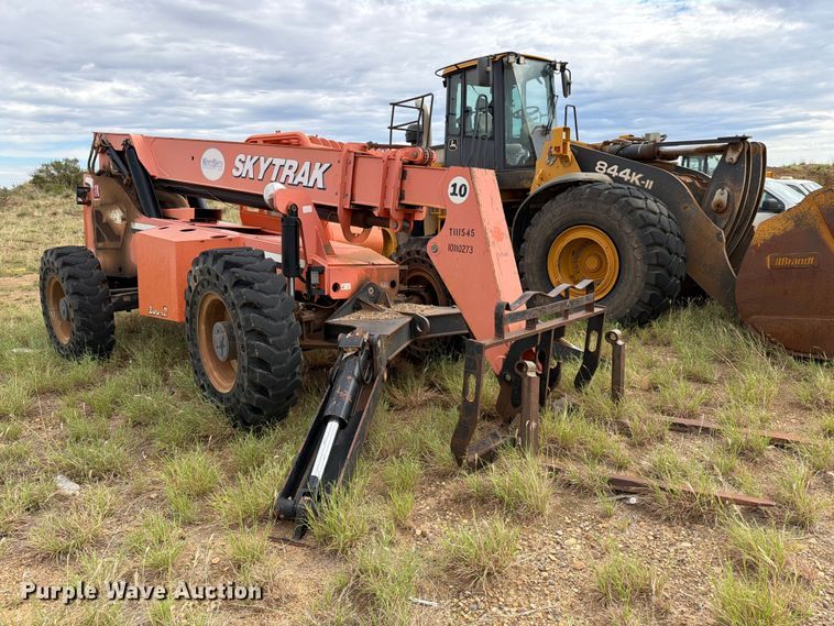 image for item DV8633 2011 JLG 10042 telehandler