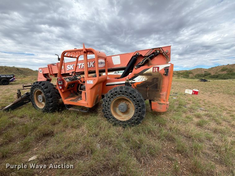 image for item DV8633 2011 JLG 10042 telehandler