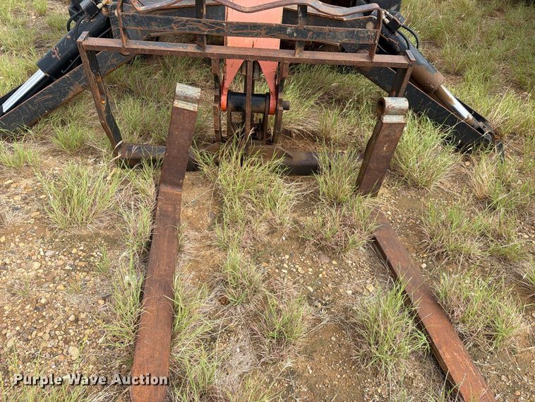 image for item DV8633 2011 JLG 10042 telehandler