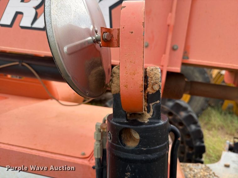 image for item DV8633 2011 JLG 10042 telehandler