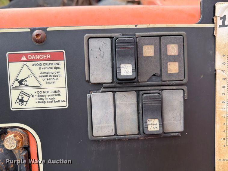 image for item DV8633 2011 JLG 10042 telehandler