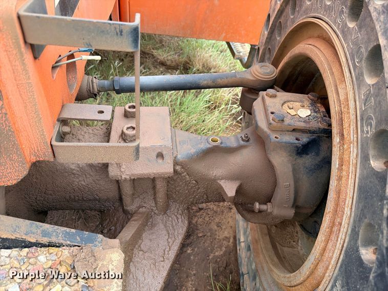 image for item DV8633 2011 JLG 10042 telehandler