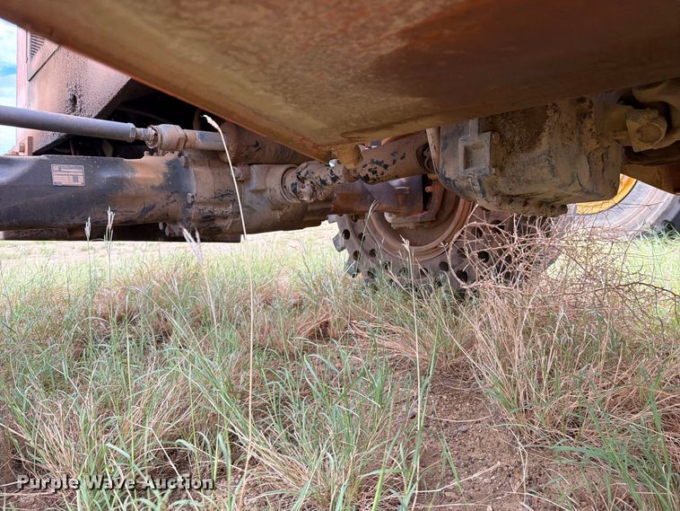image for item DV8633 2011 JLG 10042 telehandler