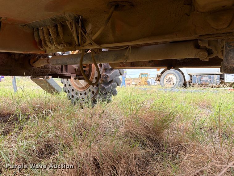 image for item DV8633 2011 JLG 10042 telehandler