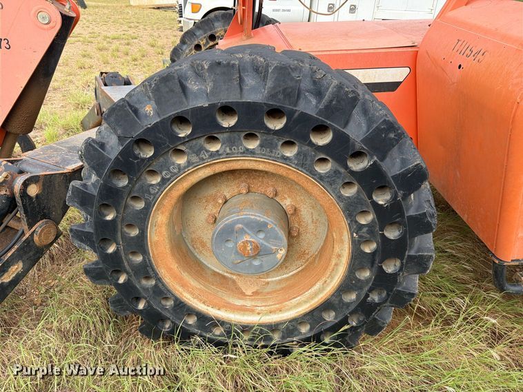 image for item DV8633 2011 JLG 10042 telehandler