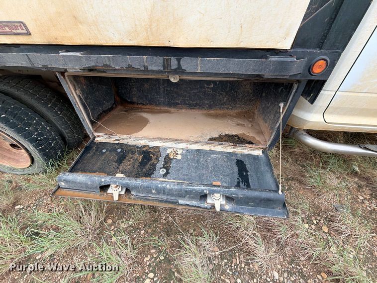 image for item DV8635 2016 RAM 5500 flatbed truck