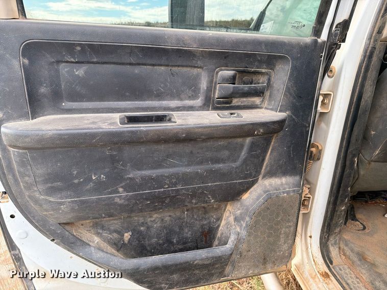 image for item DV8635 2016 RAM 5500 flatbed truck
