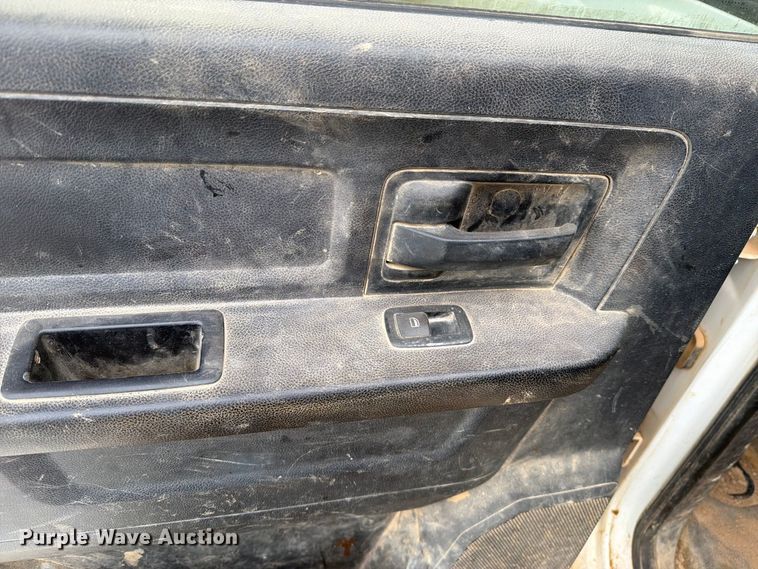 image for item DV8635 2016 RAM 5500 flatbed truck