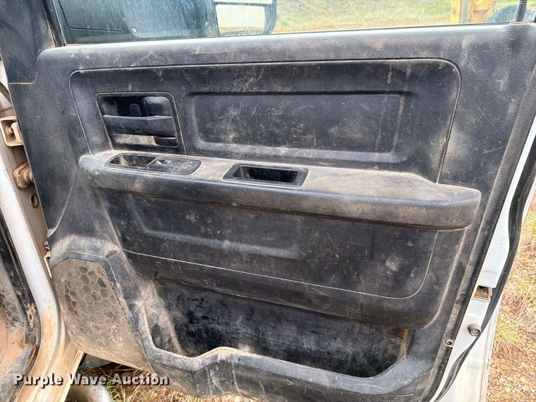 image for item DV8635 2016 RAM 5500 flatbed truck