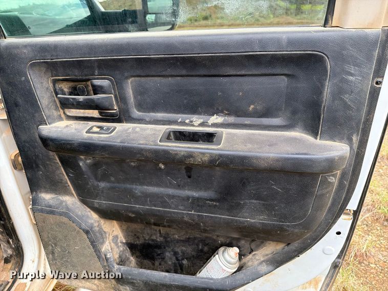 image for item DV8635 2016 RAM 5500 flatbed truck