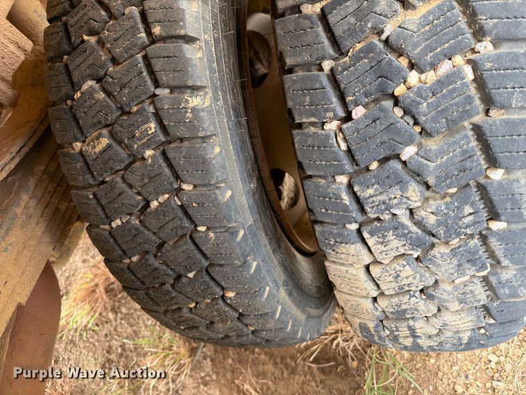 image for item DV8635 2016 RAM 5500 flatbed truck