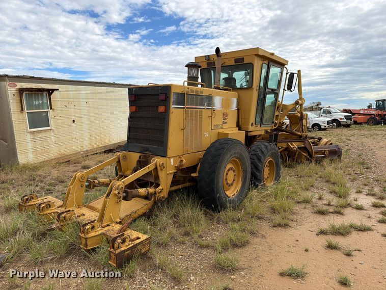 image for item DV8636 1996 Caterpillar 140H motor grader