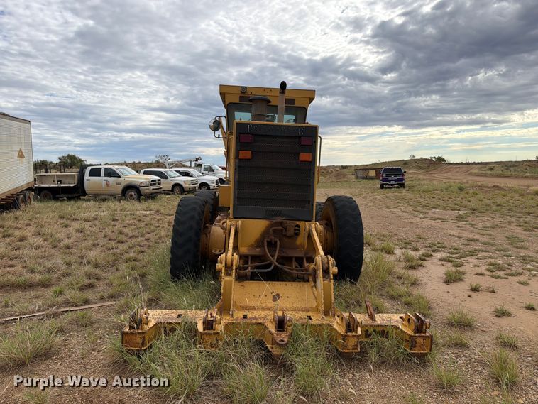 image for item DV8636 1996 Caterpillar 140H motor grader