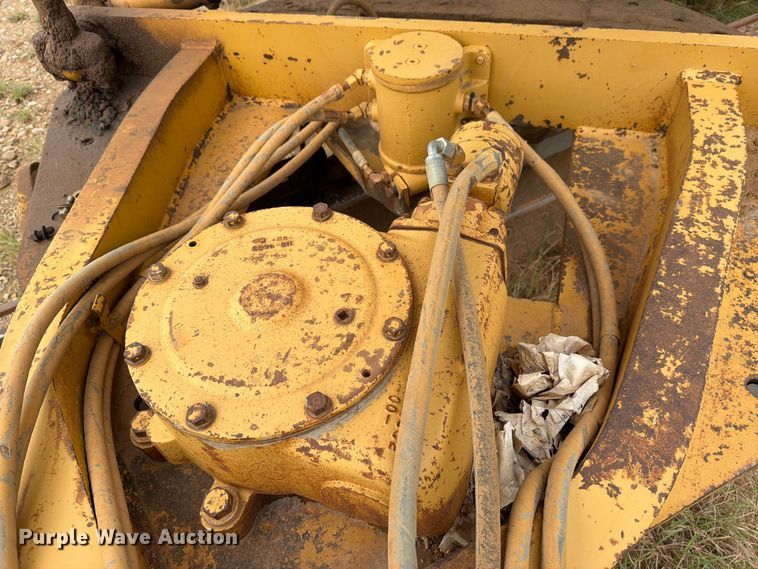 image for item DV8636 1996 Caterpillar 140H motor grader