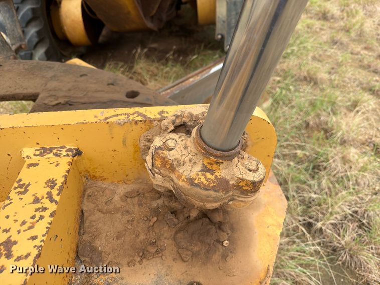 image for item DV8636 1996 Caterpillar 140H motor grader