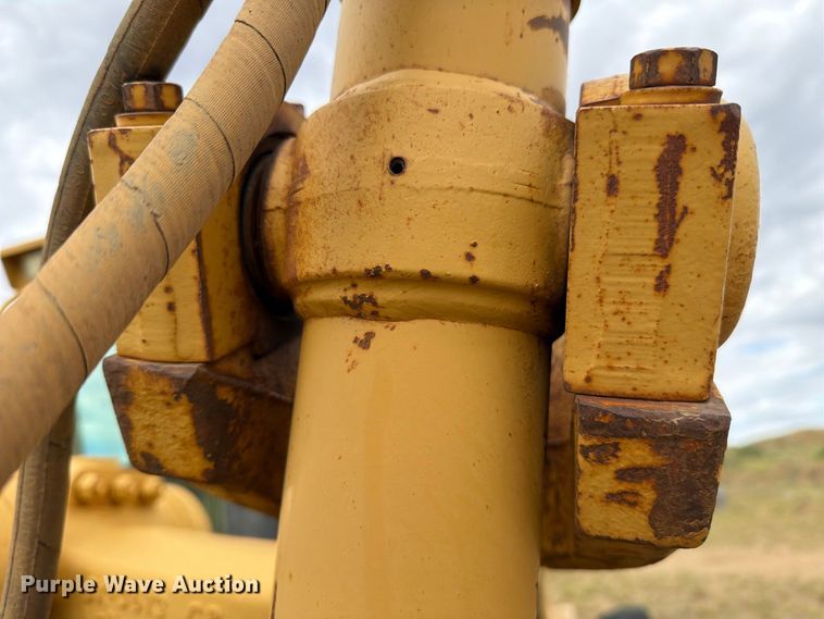 image for item DV8636 1996 Caterpillar 140H motor grader