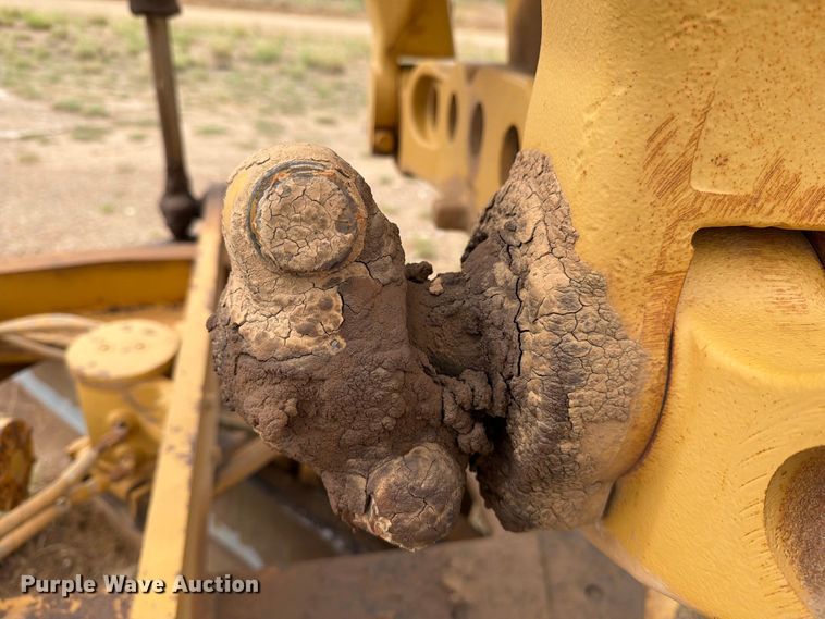 image for item DV8636 1996 Caterpillar 140H motor grader
