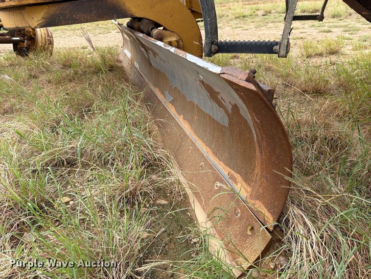 image for item DV8636 1996 Caterpillar 140H motor grader