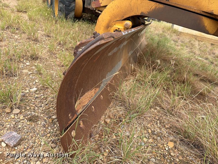 image for item DV8636 1996 Caterpillar 140H motor grader