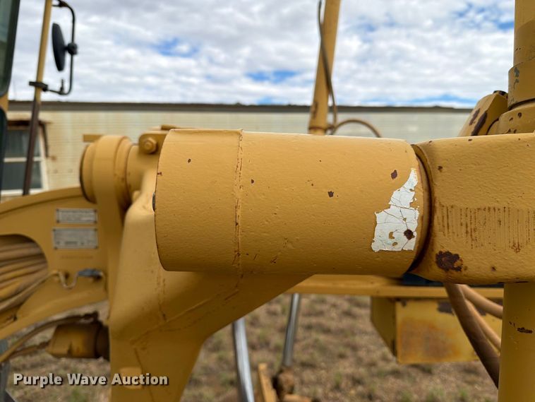 image for item DV8636 1996 Caterpillar 140H motor grader