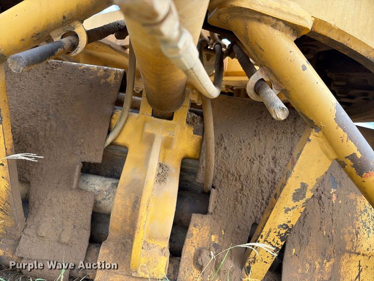 image for item DV8636 1996 Caterpillar 140H motor grader