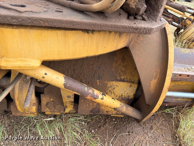 image for item DV8636 1996 Caterpillar 140H motor grader