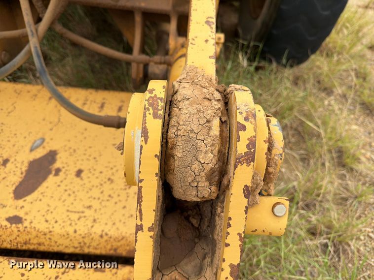 image for item DV8636 1996 Caterpillar 140H motor grader